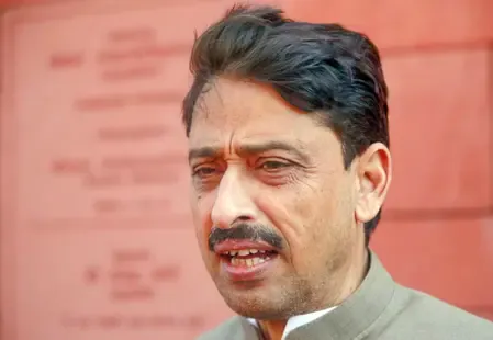Will the Truth Prevail? Congress Defends Robert Vadra After ED Chargesheet in Land Deal Case