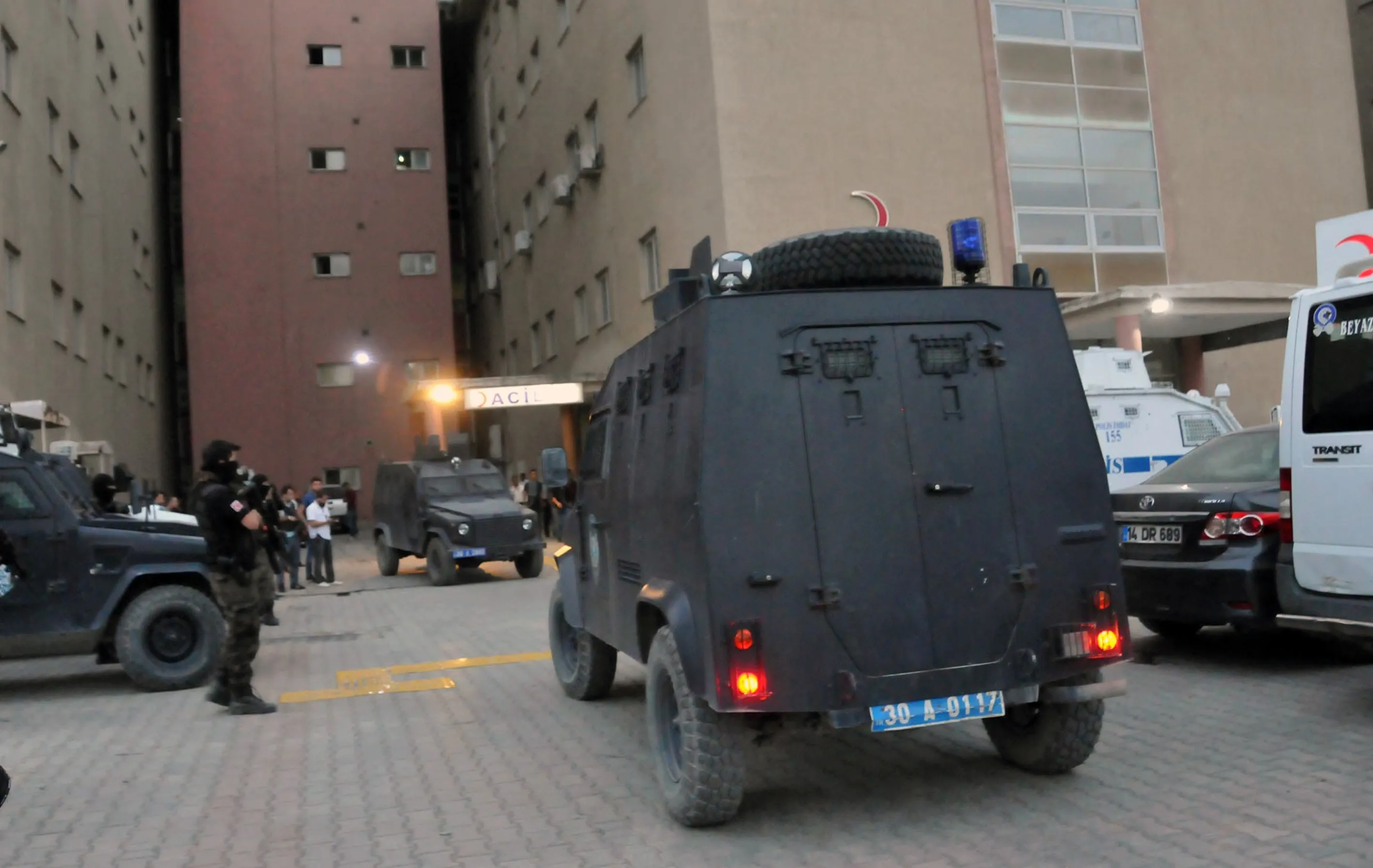 What Led to the Deaths of 12 Turkish Soldiers in a Methane Gas Incident?