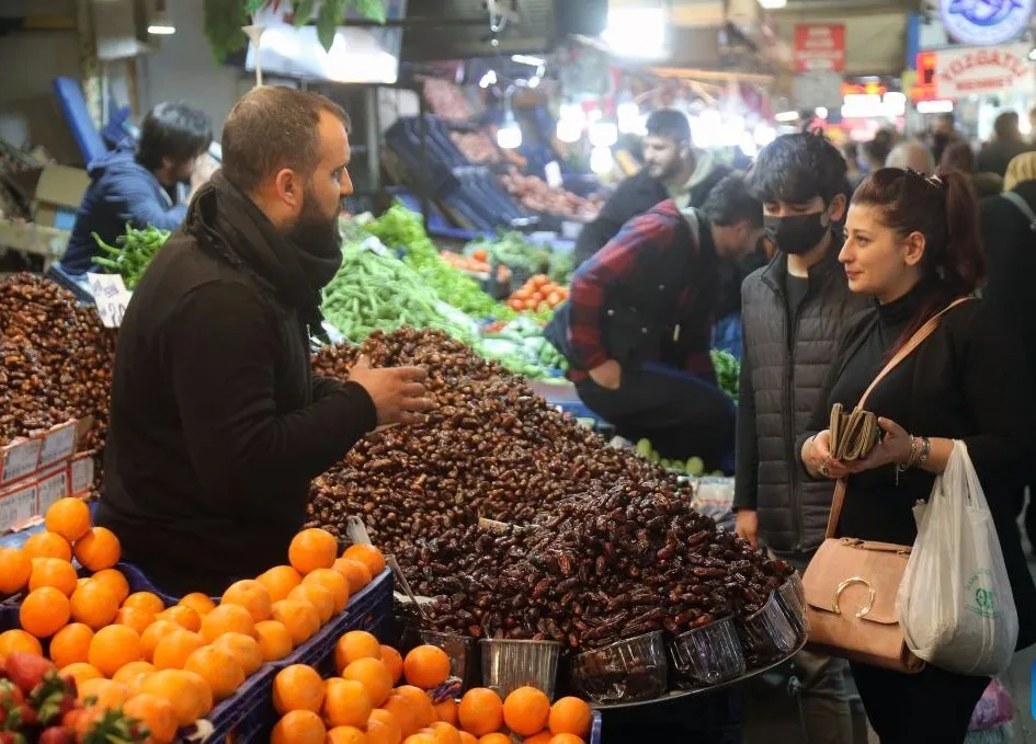 Turks Face Rising Food Prices as Ramadan Nears