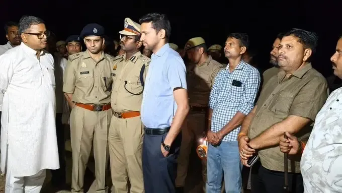 Yamuna boat tragedy in Hamirpur: 2 dead, 6 missing including 4 children