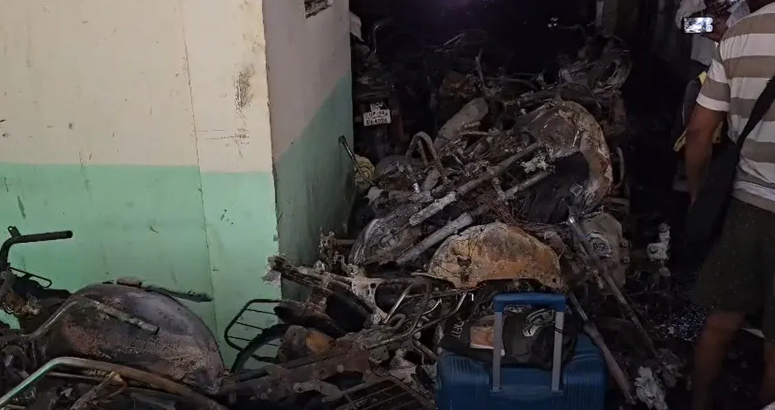 Noida fire kills 2 in Mamura building; owner, leaseholder held