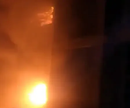 Tragic Fire Claims Two Lives in Kolkata Commercial Complex