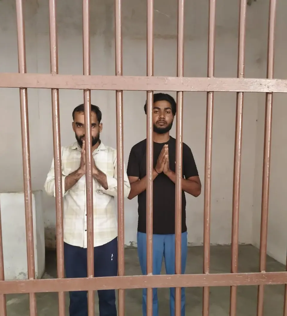 Did Two Men Apologize for Sharing a Fake Image of UP CM?