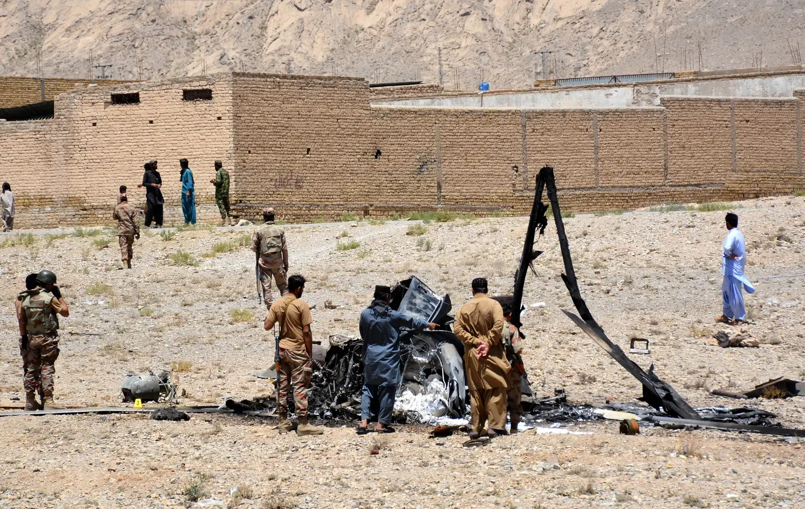 Two Pakistani Army pilots killed as training aircraft crashes near Quetta