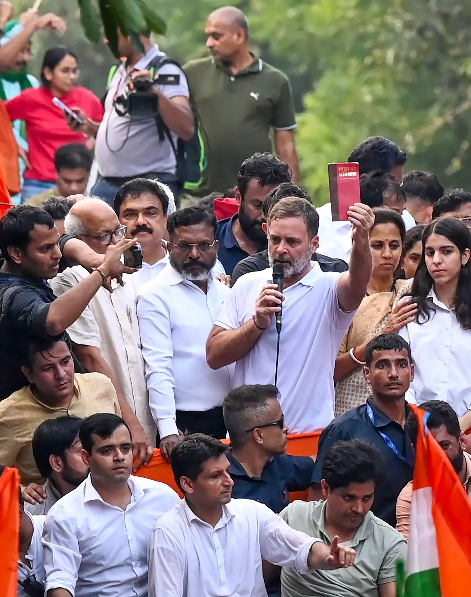 त्योहारी सीजन में विरोध-प्रदर्शनों से दिल्ली के व्यापारी परेशान, PM मोदी और CJI से हस्तक्षेप की माँग