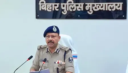 त्योहारों को लेकर बिहार पुलिस अलर्ट, चप्पे-चप्पे पर पैनी नजर