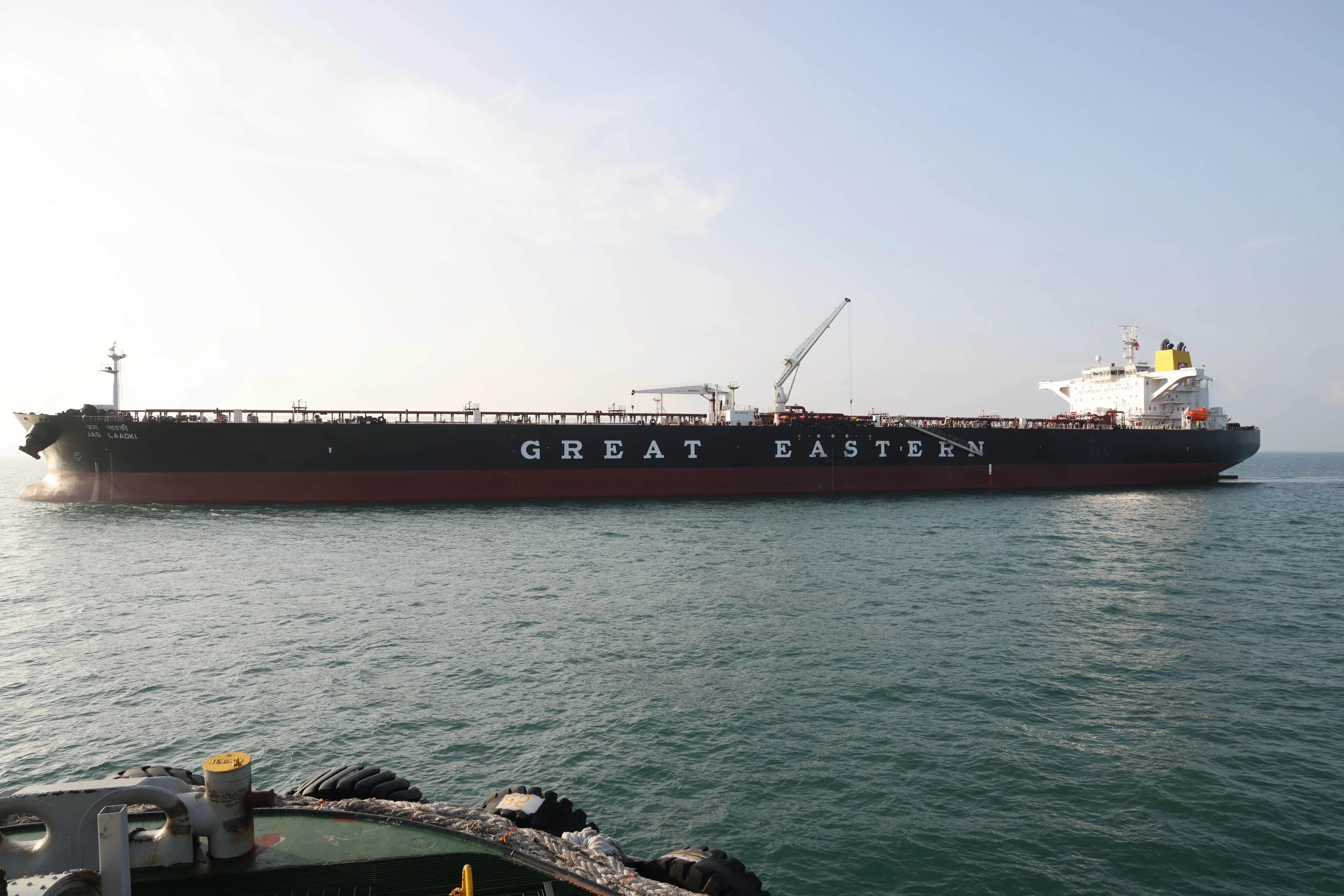 भारत में यूएई से आया क्रूड ऑयल टैंकर 'जग लाडकी', मुंद्रा पोर्ट पर किया डॉक