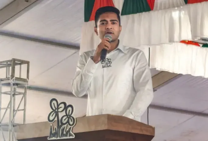 अभिषेक बनर्जी का यूसीसी पर हमला: पश्चिम बंगाल की विविधता को खतरा