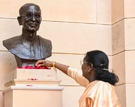 Udit Raj Challenges Historical Recognition Bias as Tharoor Celebrates Rajaji Statue