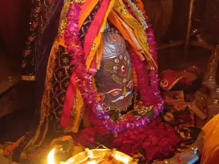 उज्जैन: भस्म आरती में बाबा महाकाल के गणेश स्वरूप दर्शन से गूंजा मंदिर