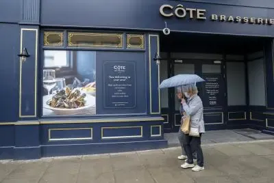 Is the UK Labour Market Cooling as Wage Growth Slows and Unemployment Rises?