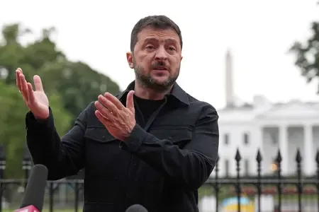 Could Ukrainian Security Guarantees Include $90 Billion in American Weapons?