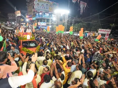 'उल्टा लटका कर सीधा कर दूंगा', गृह मंत्री अमित शाह ने 'टीएमसी के गुंडों' को दी चेतावनी