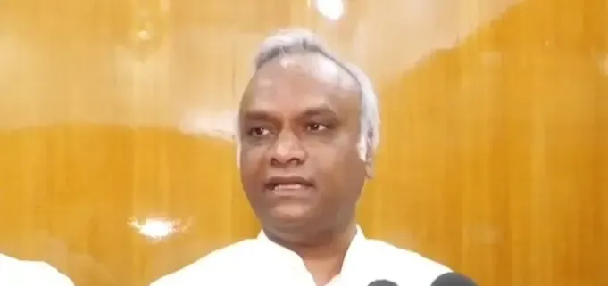 उमर खालिद डॉक्यूमेंट्री विवाद: प्रियांक खड़गे बोले — ABVP की गुंडागर्दी बर्दाश्त नहीं, ट्रायल पर उठाए सवाल