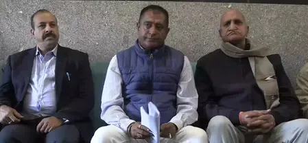 ऊना में सियासी घमासान: पूर्व विधायक रायजादा करेंगे सतपाल सत्ती पर मानहानि का मुकदमा 