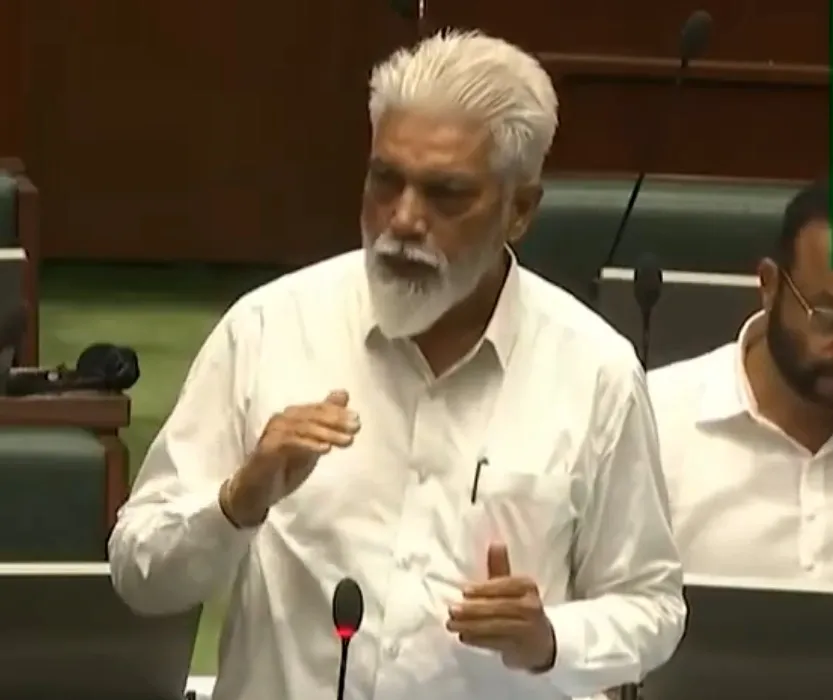 Are Unauthorised Schools Still Operating in Maharashtra?