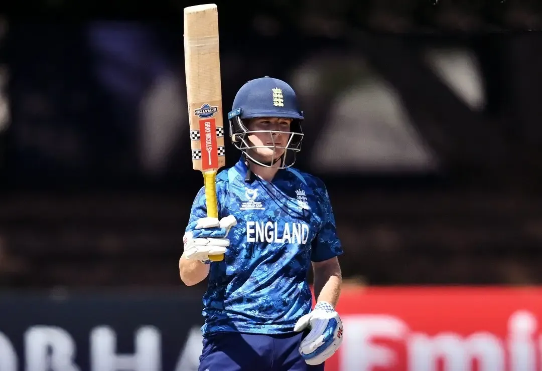 क्या अंडर 19 वर्ल्ड कप में थॉमस की कप्तानी पारी ने इंग्लैंड को बांग्लादेश पर जीत दिलाई?