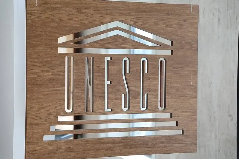 क्या यूनेस्को ने 67 तत्वों को अमूर्त सांस्कृतिक विरासत सूची में दर्ज किया?