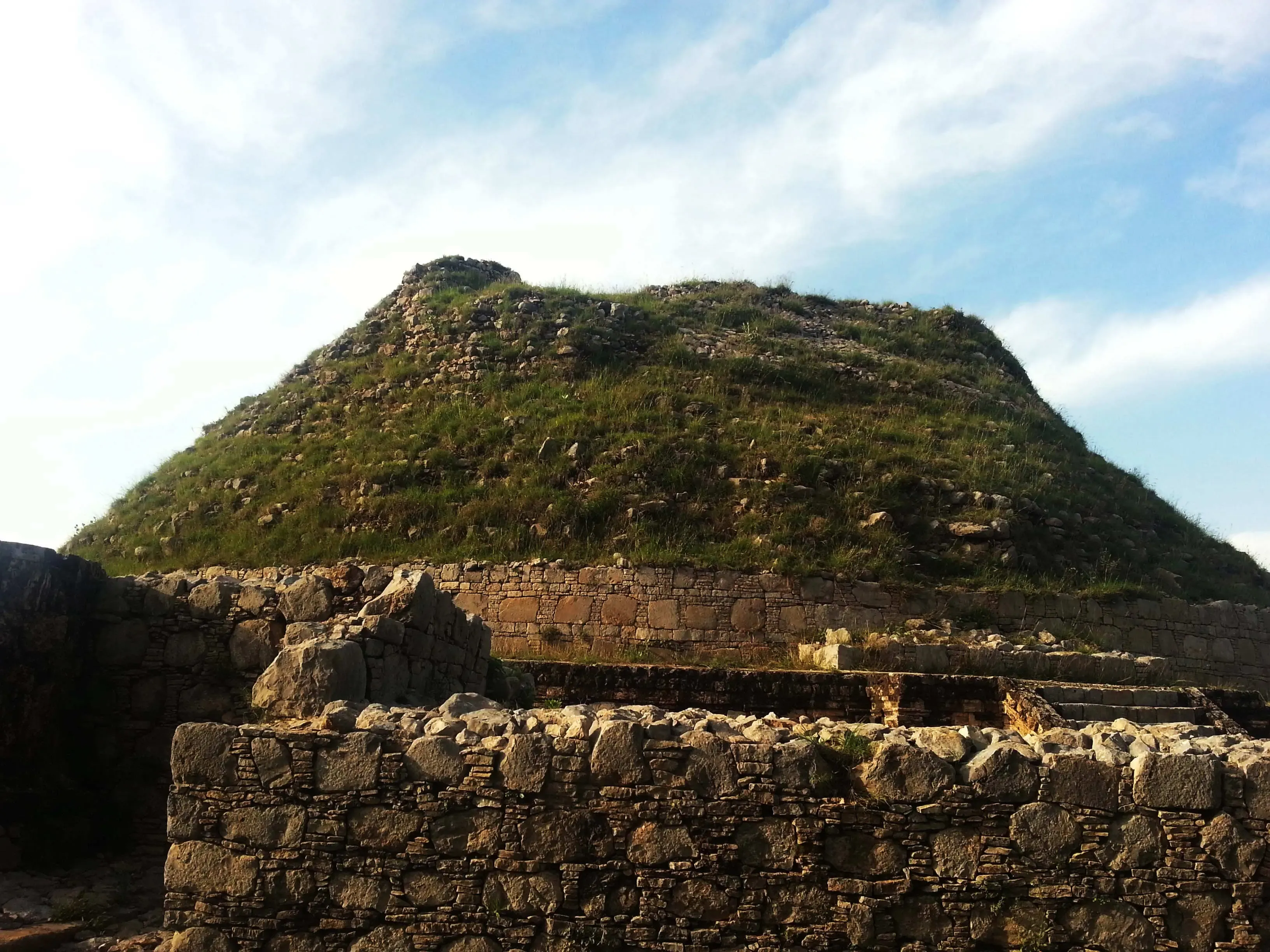 पाकिस्तान की ऐतिहासिक धरोहरें खतरे में: यूनेस्को की 'डेंजर लिस्ट' संभावित!