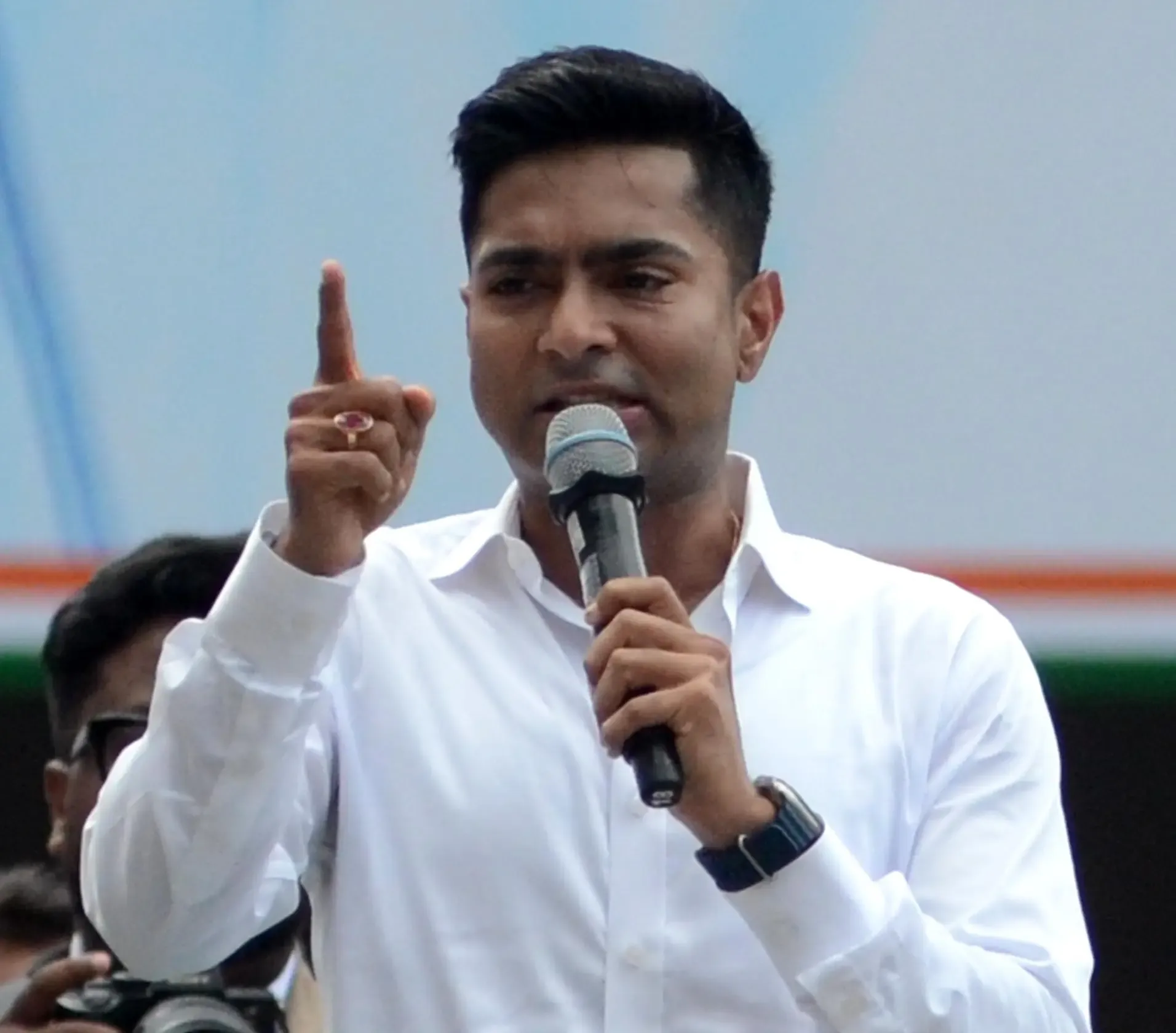 Union Budget 2025: Trinamool Blames Centre for Bengal's Neglect, Criticizes FDI in Insurance