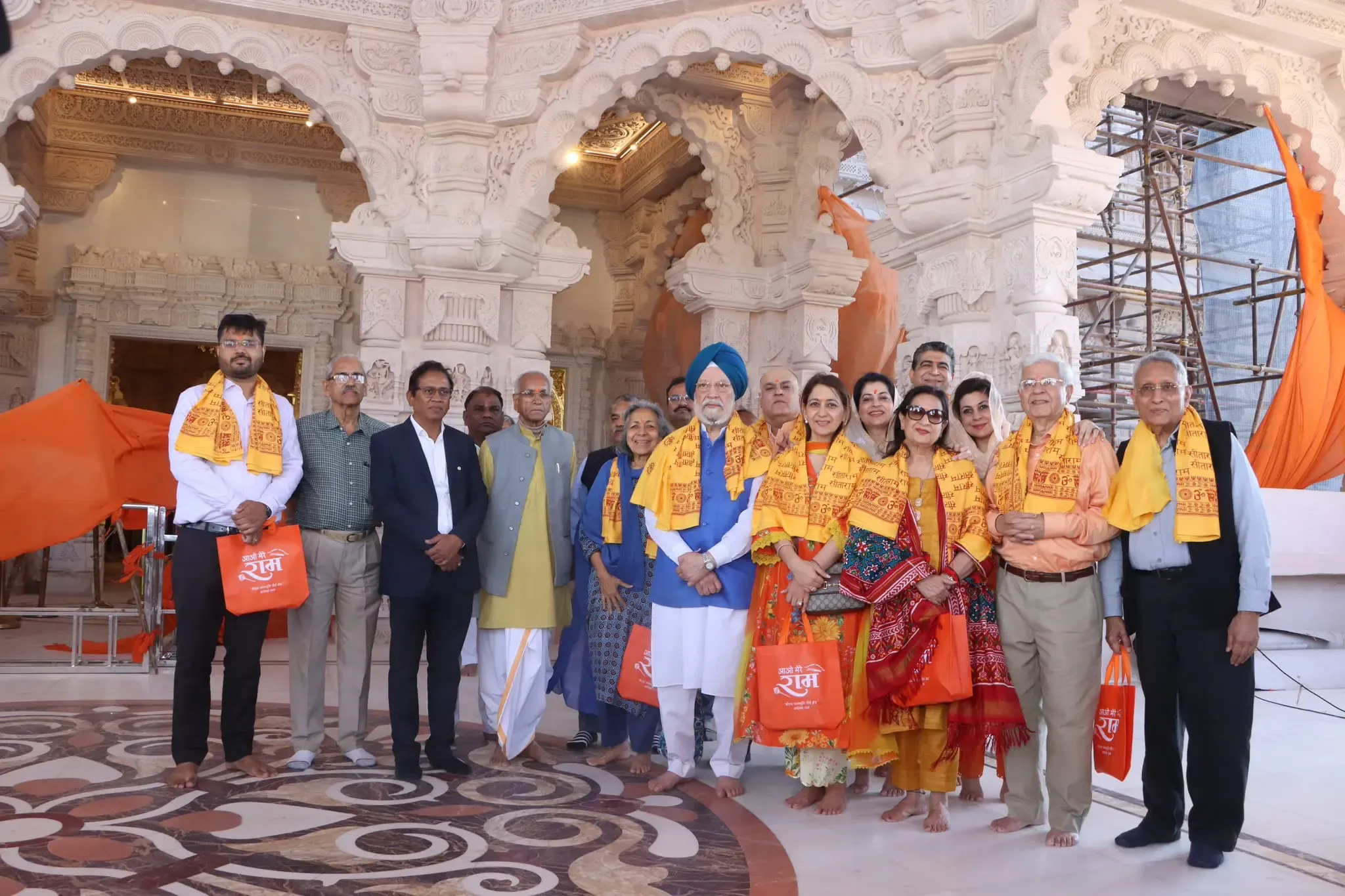 Union Minister Hardeep Singh Puri Offers Prayers at Ayodhya's Ram Temple