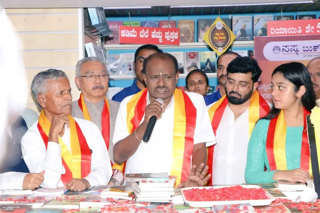 How Does Union Minister Kumaraswamy Celebrate Kannada Rajyotsava?