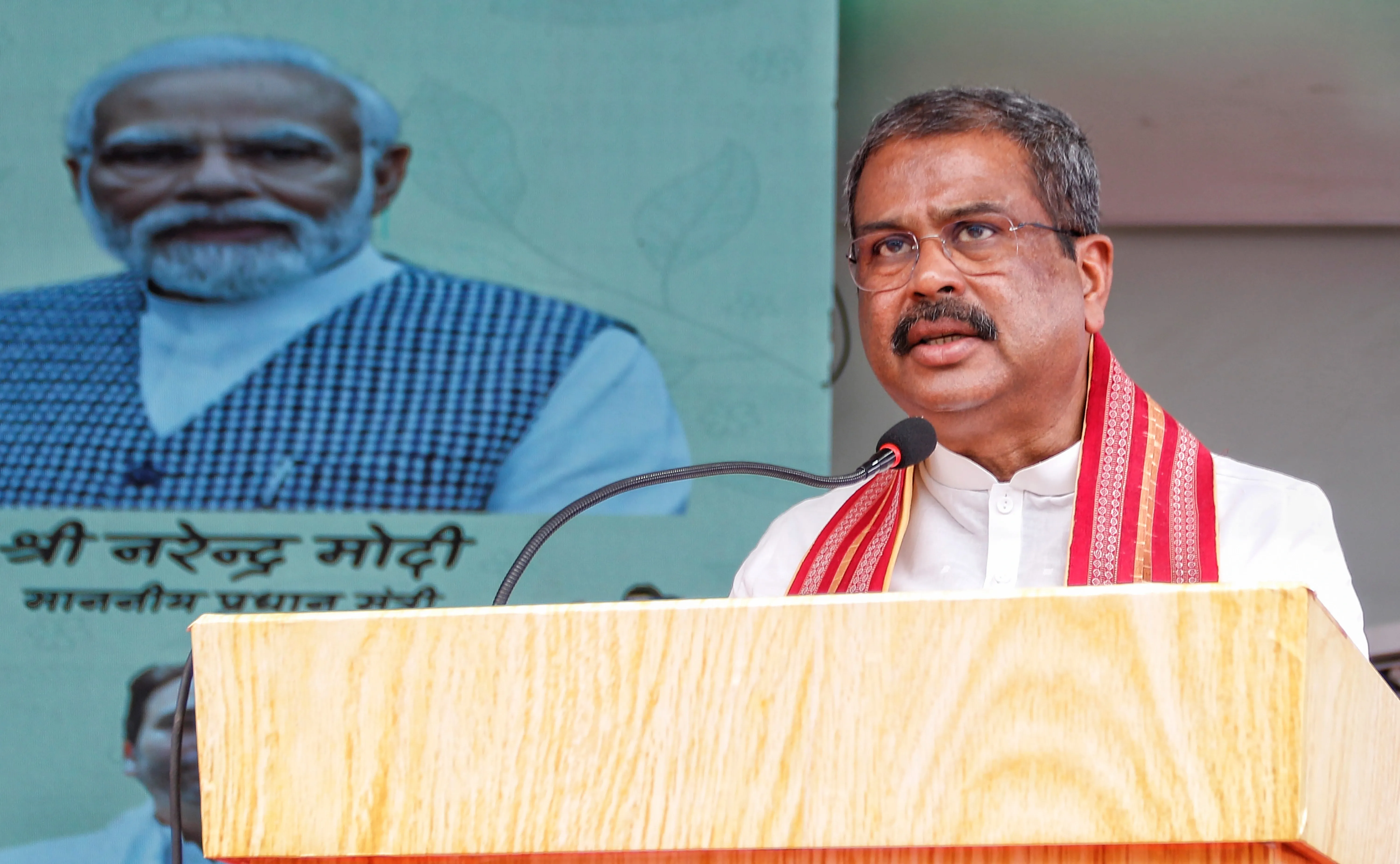 Why Did Union Minister Dharmendra Pradhan Praise Mohan Yadav for Renaming 'CM RISE' School?