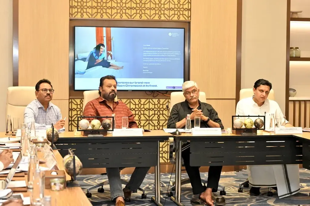 Union Minister Shekhawat Urges Kerala to Highlight Iconic Tourist Spots