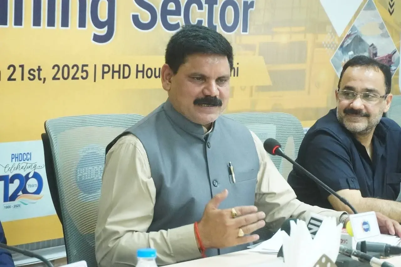 Union Minister Calls on Indian Industry to Enhance Skills for Critical Minerals Mining