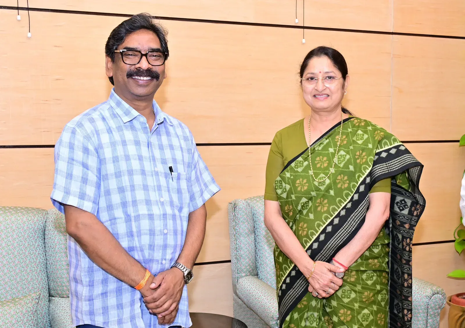 Union WCD Minister Annapurna Devi calls on CM Hemant Soren