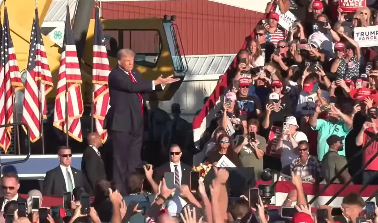 In Contrast to 2017, Prominent Figures Gather for Donald Trump's Historic Inauguration