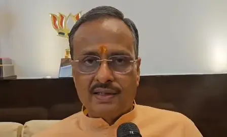 यूपी : बरेली हिंसा पर दिनेश शर्मा का तंज, आग में 'घी' डालने का काम कर रही विपक्ष