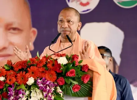 क्या यूपी के सीएम योगी ने मुस्तफाबाद का नाम 'कबीरधाम' रखने की घोषणा की?