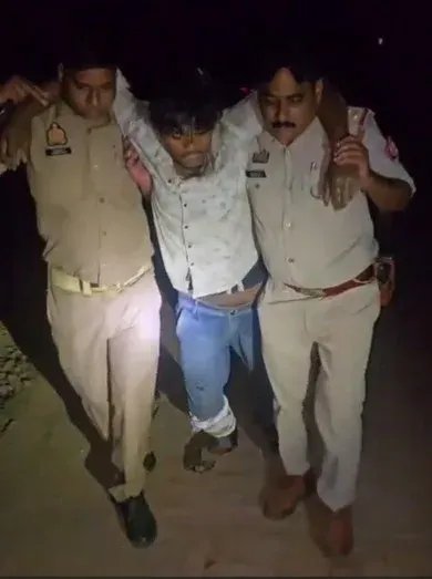 इटावा में 6 साल की बच्ची से यौन शोषण का आरोपी मुठभेड़ के बाद गिरफ्तार, पैर में लगी गोली