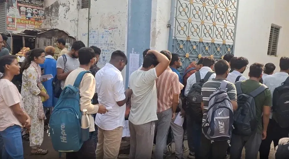 यूपी लेखपाल मुख्य परीक्षा 2025: बायोमेट्रिक सत्यापन और कड़ी सुरक्षा के बीच प्रदेशभर में शांतिपूर्ण आयोजन