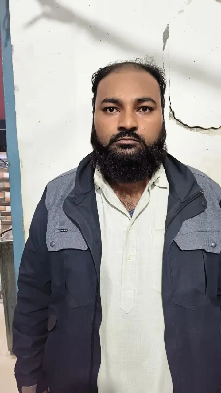 Did a Man in UP Really Murder His Wife and Daughters?