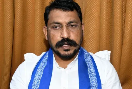 चंद्रशेखर का 2027 के लिए बड़ा दांव: यूपी में तीसरा राजनीतिक मोर्चा बनाने की तैयारी