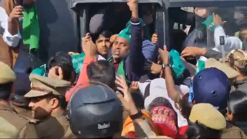 UP Police Detains Protesting Farmers in Greater Noida, Transports Them to Police Lines