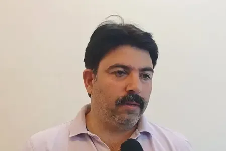 यूपी पुलिस सब-इंस्पेक्टर भर्ती परीक्षा में 'पंडित' शब्द के इस्तेमाल पर विवाद, नेताओं की आई प्रतिक्रिया 