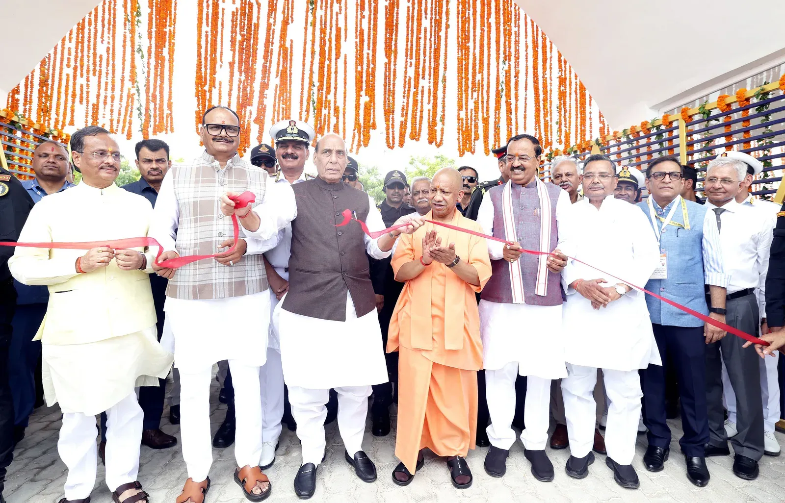 Rajnath Singh: UP shifted from 'One District, One Mafia' to investment hub