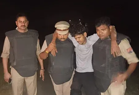 आजमगढ़: 70 वर्षीय भुआल चौहान हत्याकांड का 48 घंटे में खुलासा, मुठभेड़ में आरोपी अभय चौहान गिरफ्तार