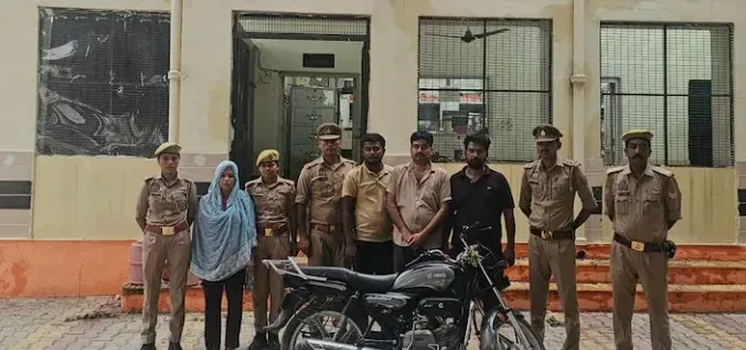 Meerut murder: Woman, lover held for killing husband with snake to claim ₹20 lakh insurance