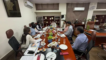 उपराज्यपाल तरनजीत सिंह संधू ने DDA के साथ यमुना रिवरफ्रंट व जलभराव तैयारियों की समीक्षा की