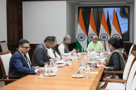 उपराष्ट्रपति ने भारत के डिजिटल परिवर्तन को आगे बढ़ाने के लिए मंत्रालयों की सराहना की