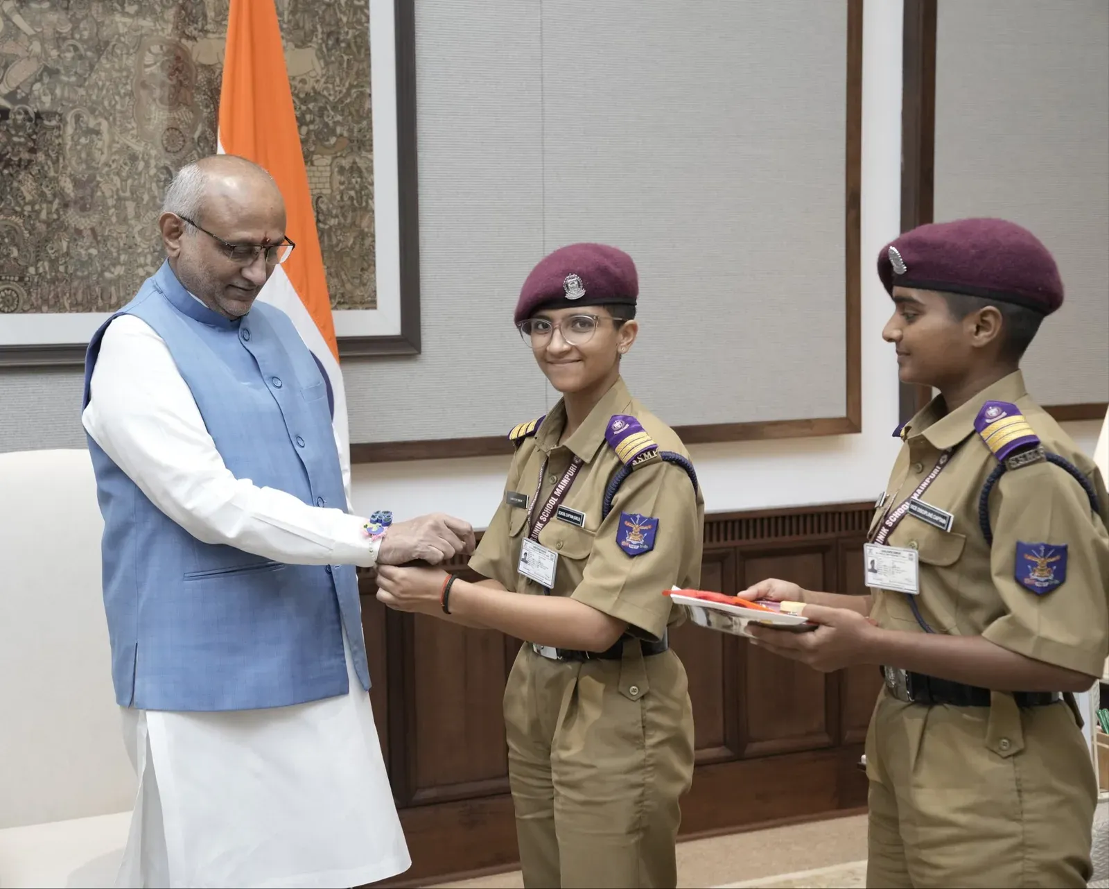 रक्षाबंधन 2025: उपराष्ट्रपति राधाकृष्णन ने बच्चों संग, ओम बिरला ने कोटा-बूंदी की लाड़ली बहनों संग मनाया पर्व