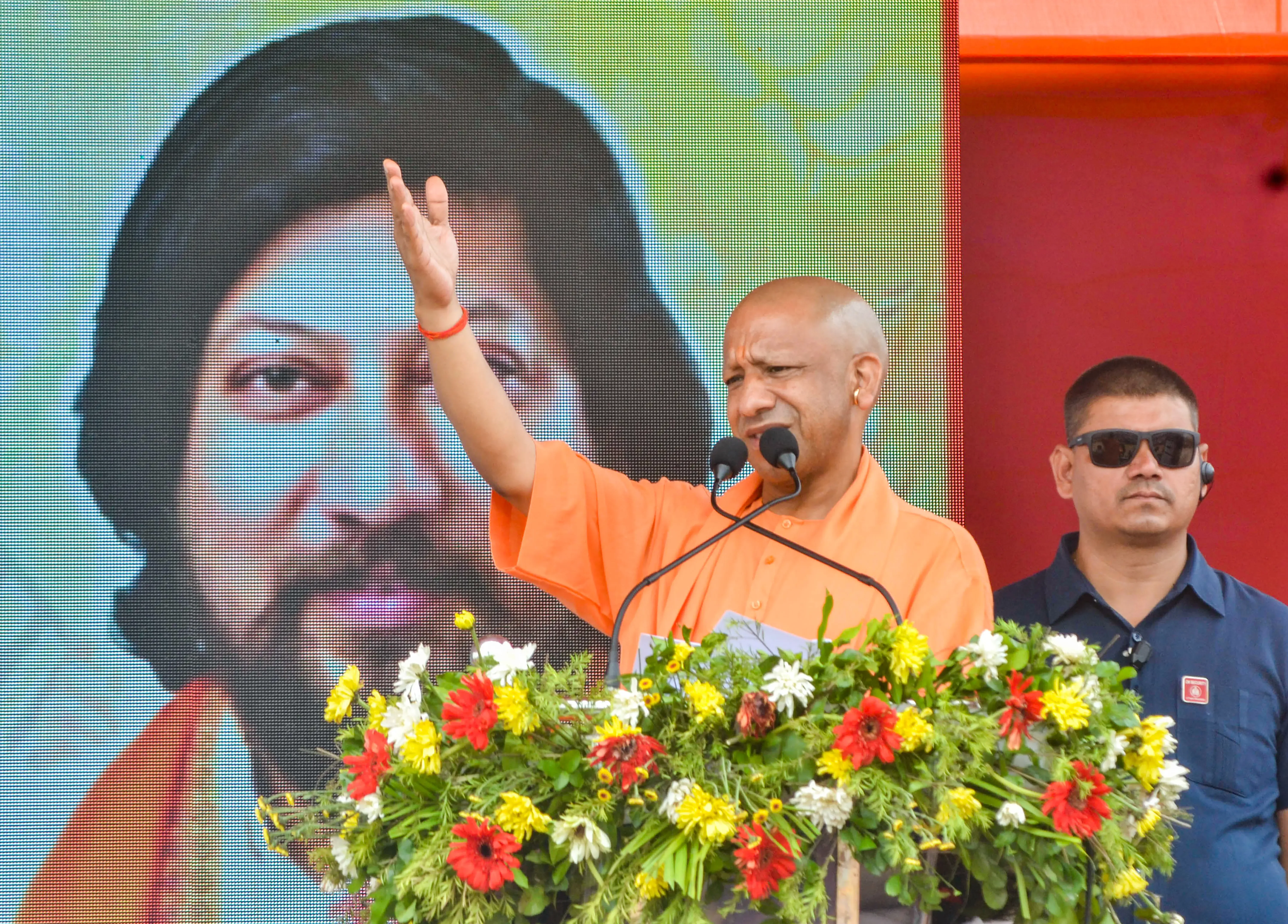 Yogi Adityanath Promises to Implement ‘Bulldozer Theory’ in West Bengal if BJP Wins