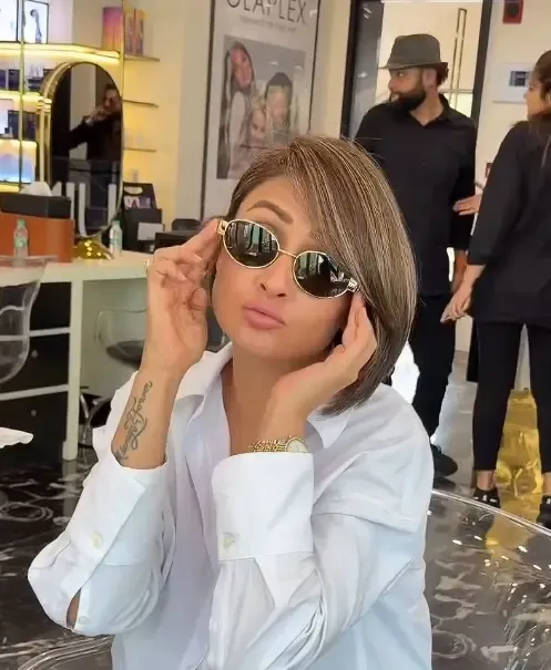 Urvashi Dholakia Unveils Stunning Bob Cut, Emphasizes Attitude