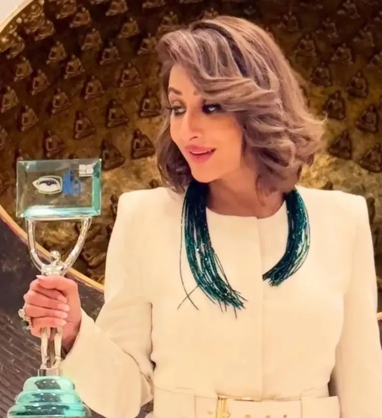 How Did Urvashi Dholakia's Komolika Allow Her to Explore Dream Performances?