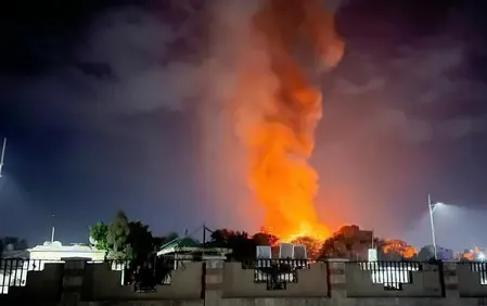 US Air Strikes Target Yemen's Fuel Port, Resulting in 80 Fatalities