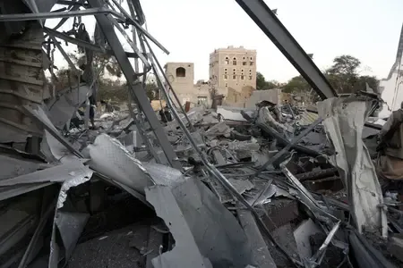 US Military Launches Over 40 Airstrikes on Houthi Targets in Yemen